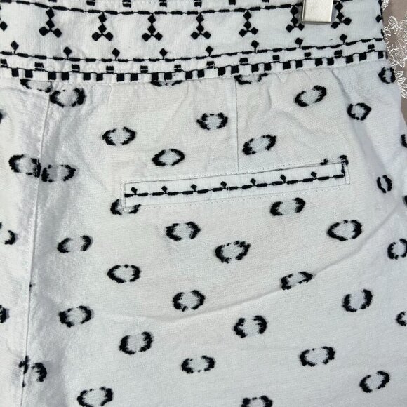 Anthropologie Hei Hei White Black Embroidered Dots Cotton Shorts Size 6 - Picture 3 of 5